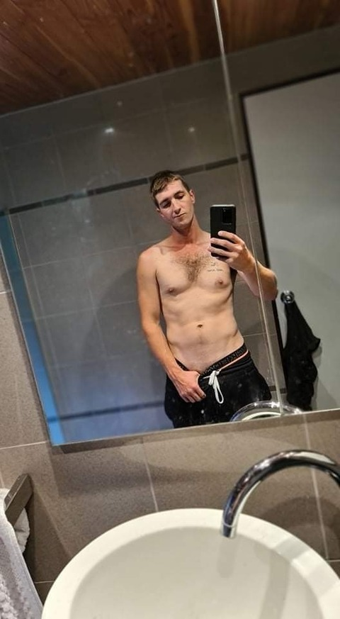 aiden90 onlyfans leaked picture 1