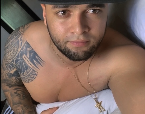 andrestorresm96 onlyfans leaked picture 1