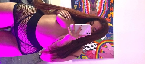 Header of ariannafoxx