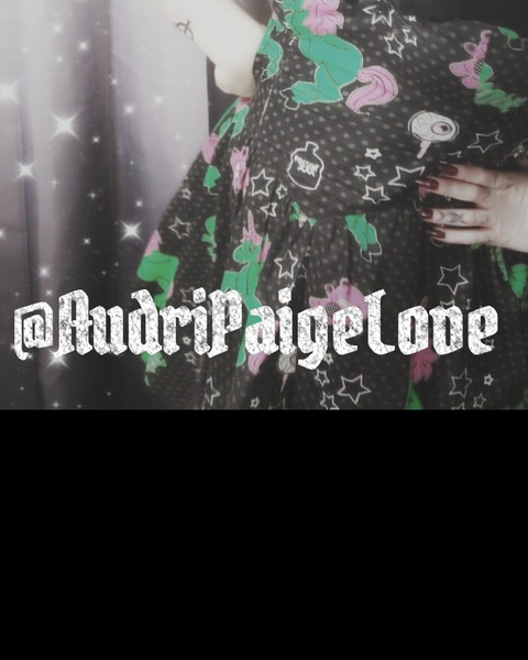 Header of audripaigelove