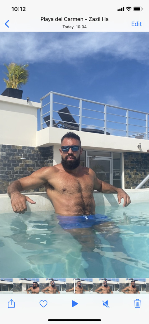 Header of beardmusclefuck