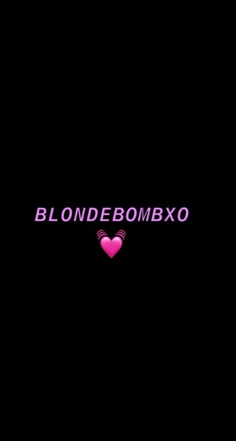 blondbombxo onlyfans leaked picture 1