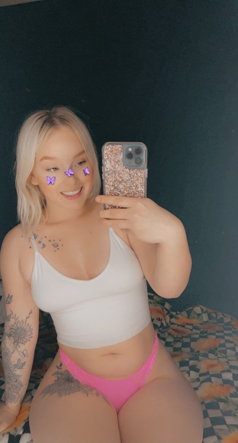 Header of blondebooty02