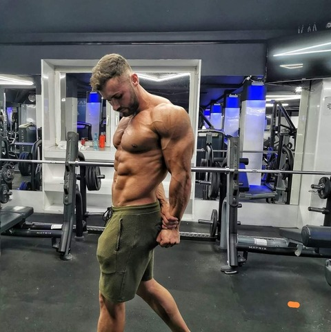 brandonmuscle onlyfans leaked picture 1