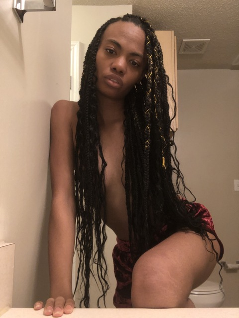 christalynkbri onlyfans leaked picture 1