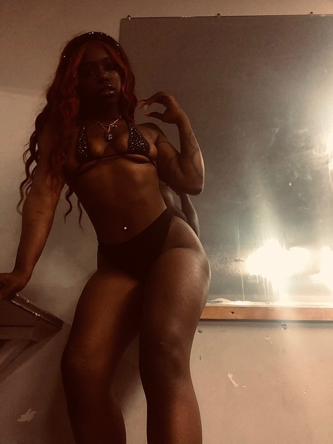 cocosiimone1 onlyfans leaked picture 1