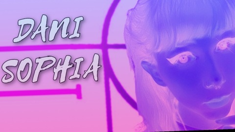 Header of danisophiaxxx