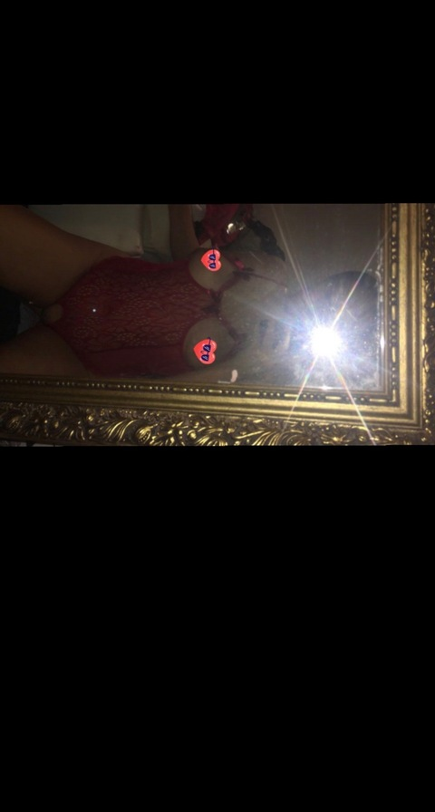 ema.xo onlyfans leaked picture 1
