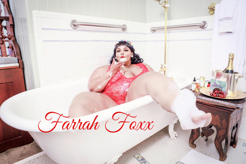 Header of farrahfoxx