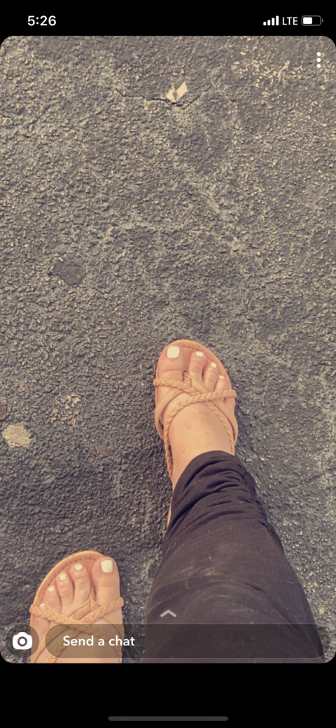 Header of feetloverfl