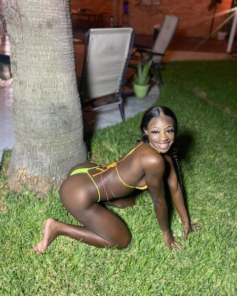 haitiandoll20 onlyfans leaked picture 1