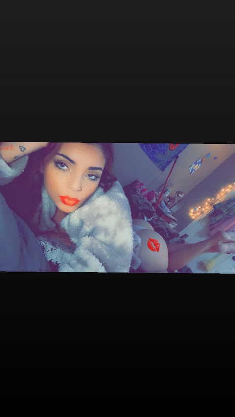 Header of hotgirlllexi