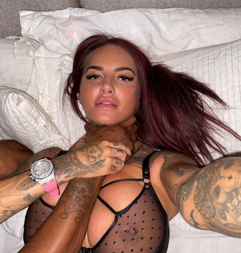 ifukjemlucy_x onlyfans leaked picture 1