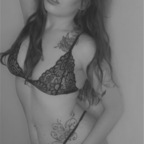 View itsshanellx OnlyFans content for free 

 profile picture