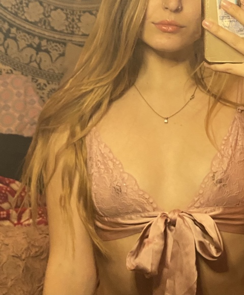 kittenxxxfree onlyfans leaked picture 1