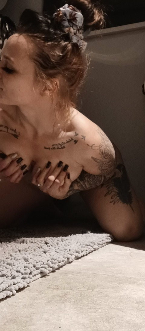 Header of kittycatkate69