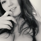 View lauryeguilby23 OnlyFans content for free 

 profile picture