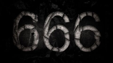 Header of lilsexyskull666