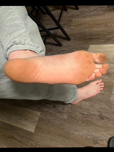 longlankyfeet onlyfans leaked picture 1