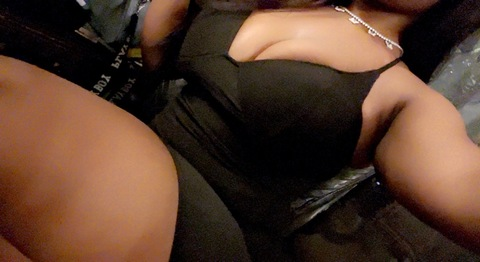 lovelyladycocoa onlyfans leaked picture 1