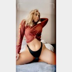 View lunar_rochelle OnlyFans content for free 

 profile picture