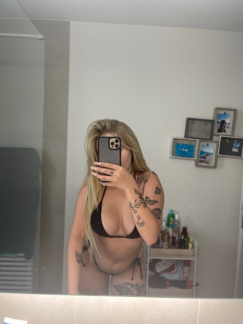 michellemelody onlyfans leaked picture 1