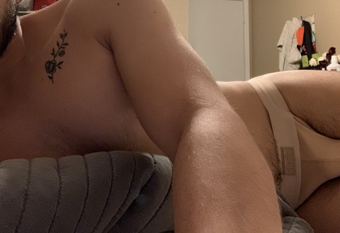 mikeylopezzzz onlyfans leaked picture 1