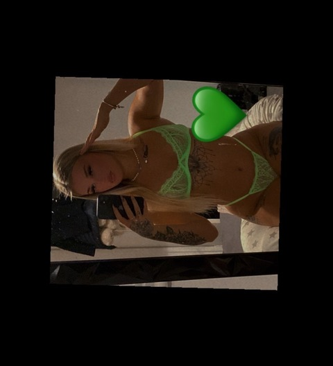 millieforeyxo onlyfans leaked picture 1