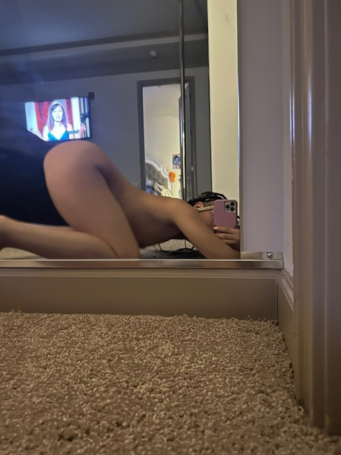 mollyroccs onlyfans leaked picture 1