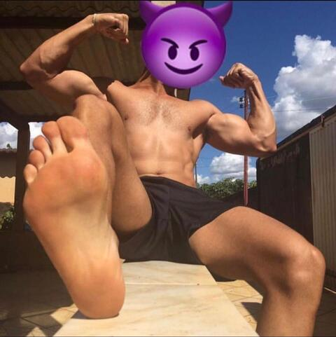 myfeetbrazil onlyfans leaked picture 1