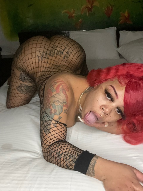 naughtyredd25 onlyfans leaked picture 1