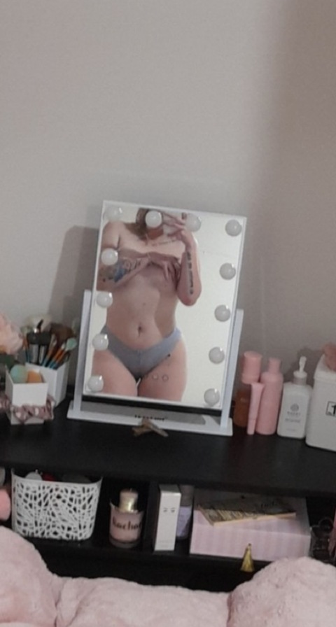 rachaelcherith onlyfans leaked picture 1