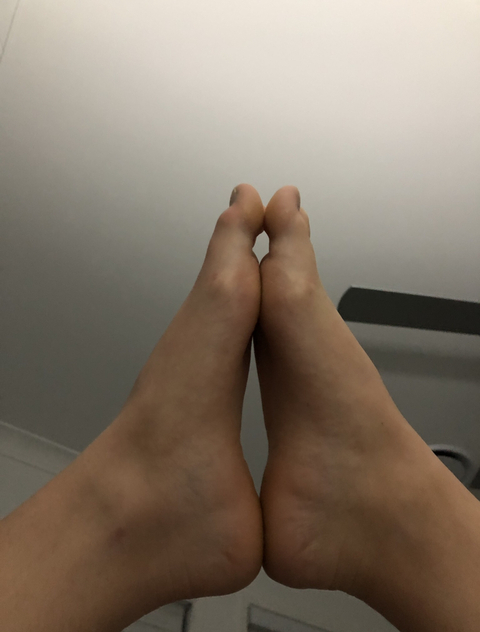 Header of sexyfeetdailyxo