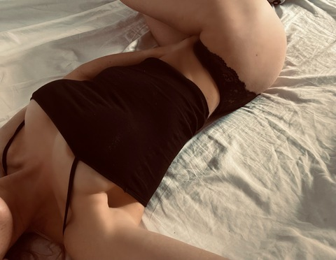 sexygermanlola onlyfans leaked picture 1