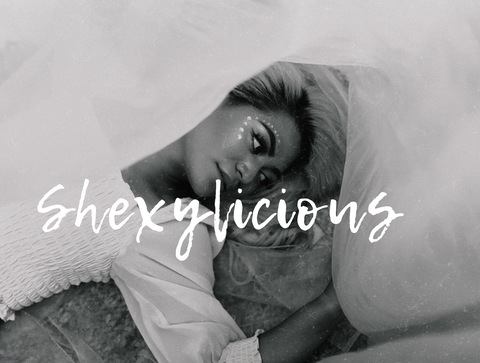 Header of shexyliciousboat