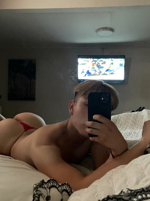 stephanobocangel onlyfans leaked picture 1