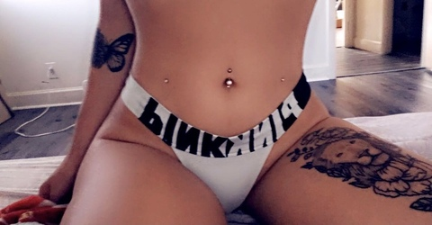 stonedsammi onlyfans leaked picture 1