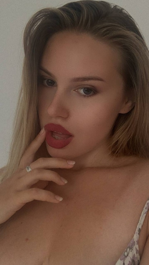 talisnova onlyfans leaked picture 1