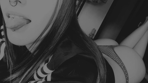 Header of thequeenbaby04