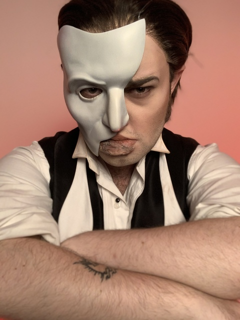 Header of vallieboycosplay