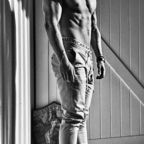 yoursuitedpleasure OnlyFans Leaked 

 profile picture